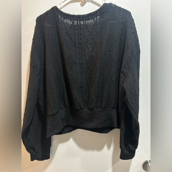 💥3/$10💥Casual Solid Deep V Neck Top Long Sleeve Black Plus Size - Picture 3 of 5